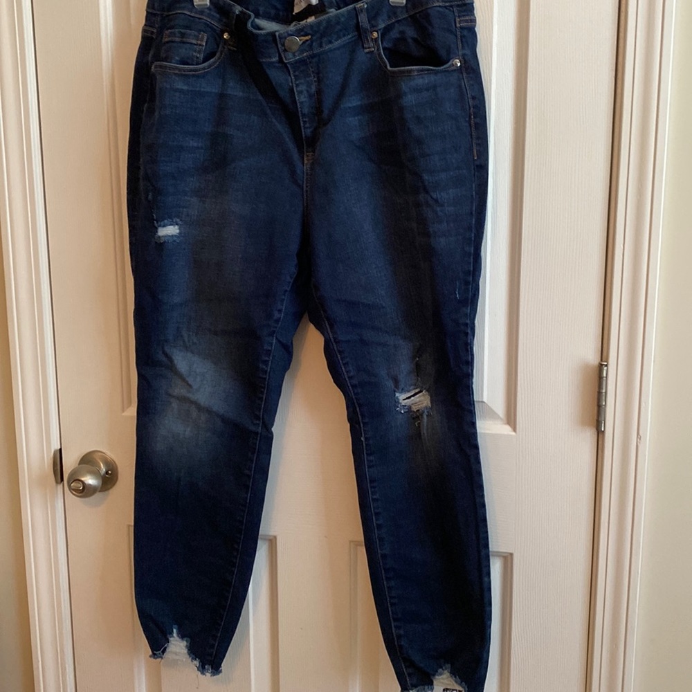 Lane Bryant- skinny jeans with destruction - frayed & destroyed hem-20